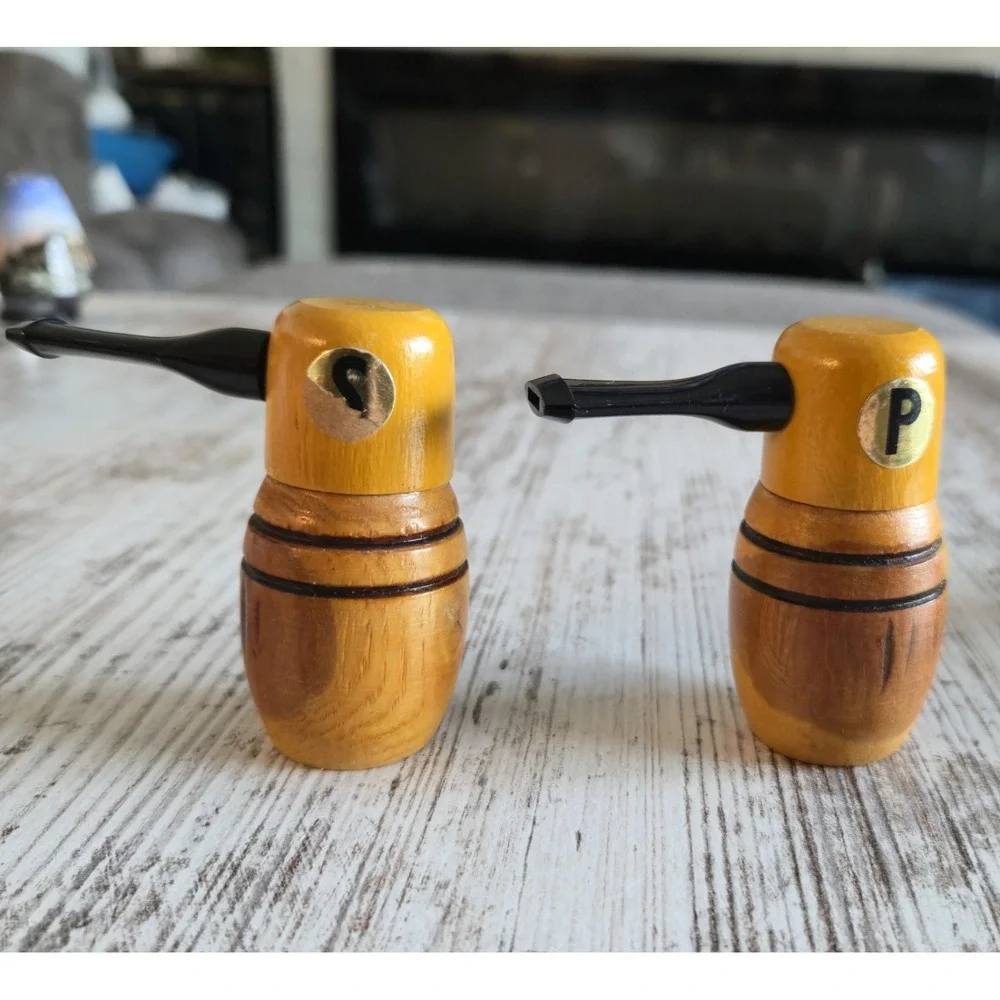Vintage Novelty Wooden Smoking Pipe Salt Pepper Shakers Set Mid Century Retro